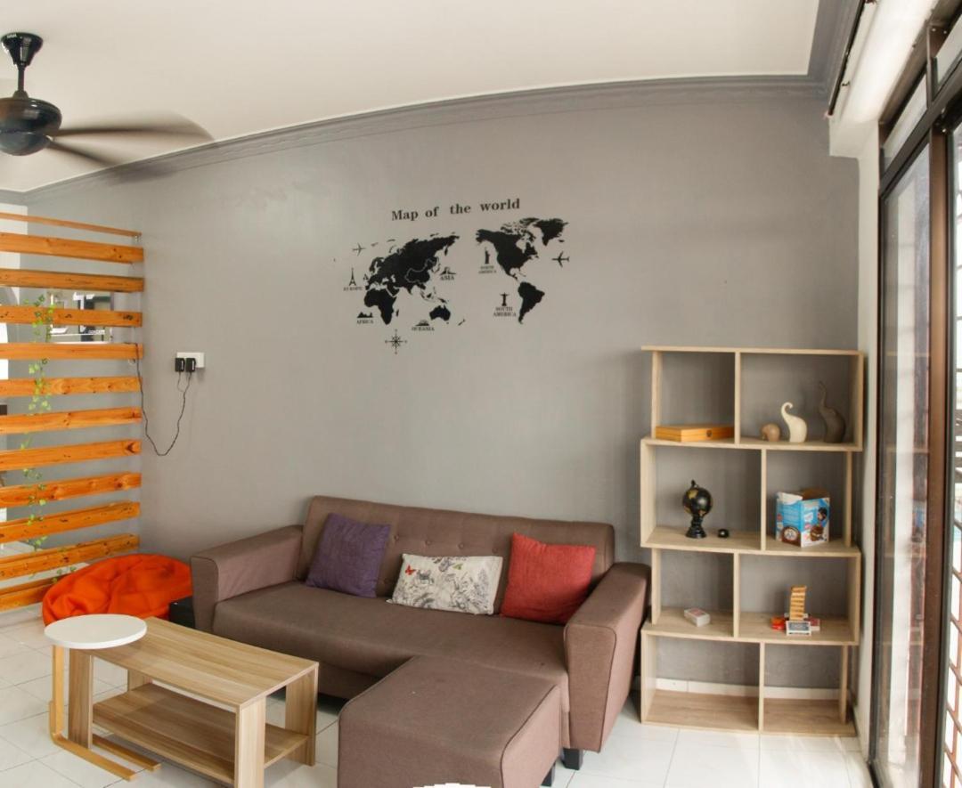 Dt Homestay With Three Room Malacca Exterior foto